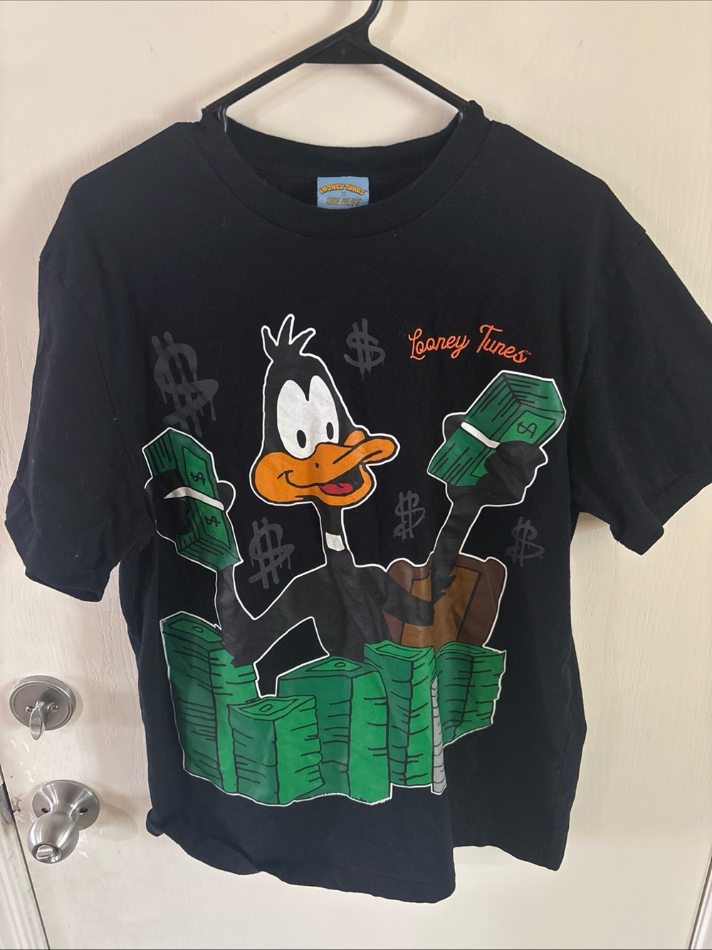 Shoe Palace x Looney Tunes Large Shirt